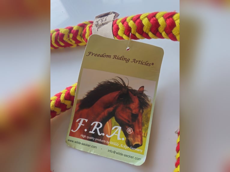 hübsches Knotenhalfter aus Baumwolle neu