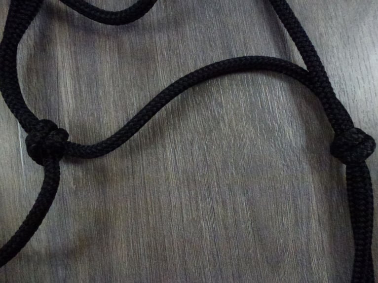 Neuwertiges Knotenhalfter schwarz, VB / Cob