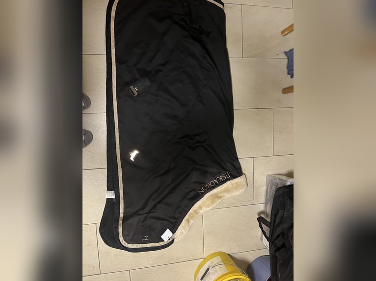 Eskadron Abschwitzdecke in S (125) 