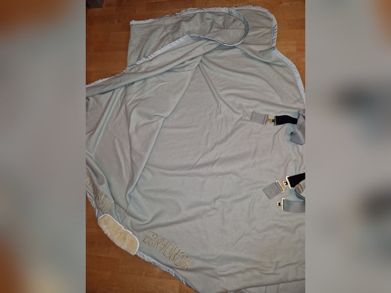 Eskadron Abschwitzdecke 