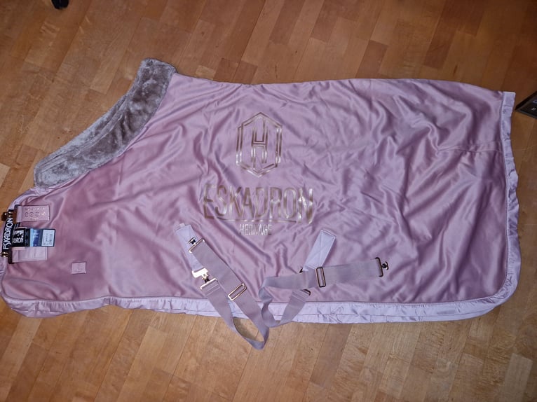 Eskadron Abschwitzdecke Soft-shell-Air 