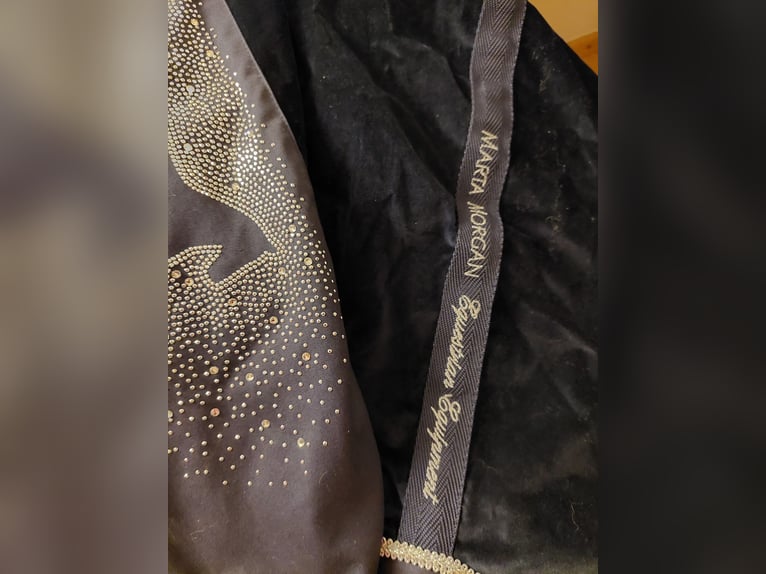 Marta Morgan Equestrian Equipment,  Abschwitzdecke, Decke aus Samt, mit Swarovski Steinen, Größe L