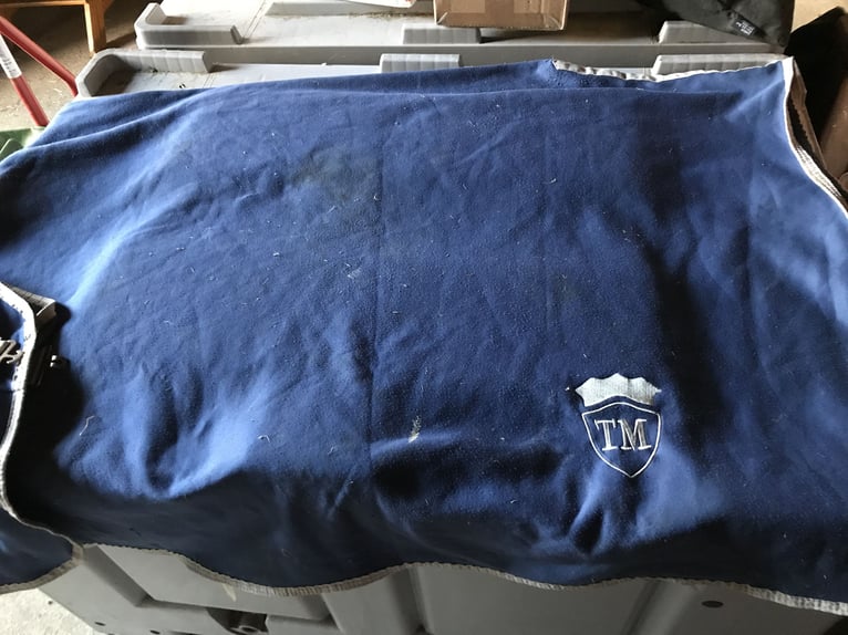 Verschiedene Abschwitzdecken 125