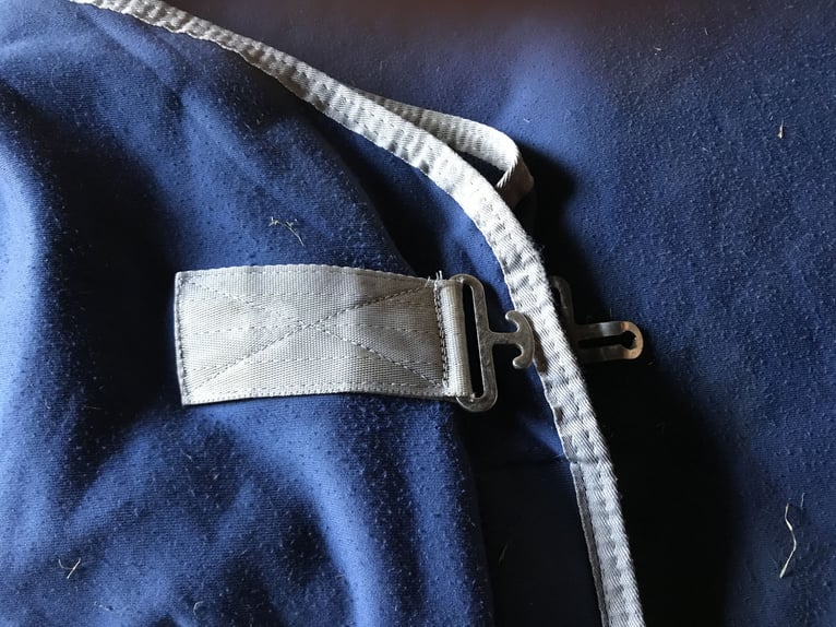 Verschiedene Abschwitzdecken 125