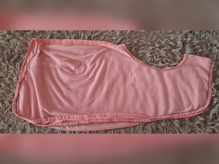 Equitheme Fleece Ausreit Decke 130 cm rosa