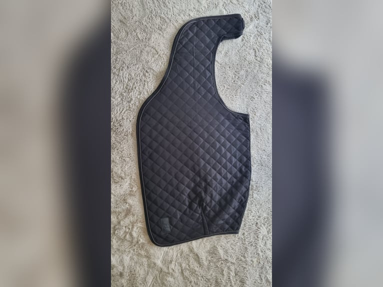Kentucky Ausreitdecke schwarz 160g Gr. L Kaninchenfell