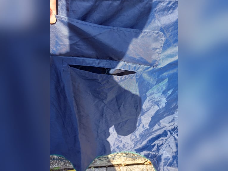 Regenausreitdecke mit Halsteil