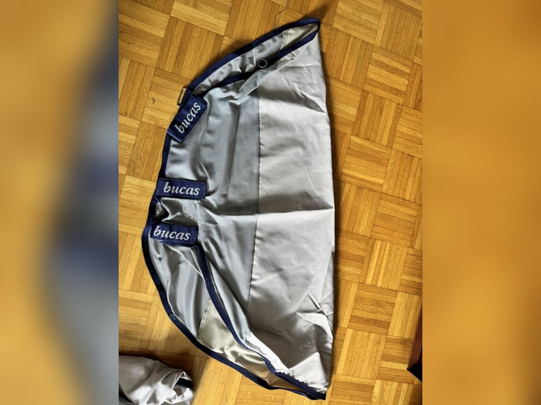 Bucas Buzz-Off Rain, inkl. Halsteil, 145 cm, neuwertig 