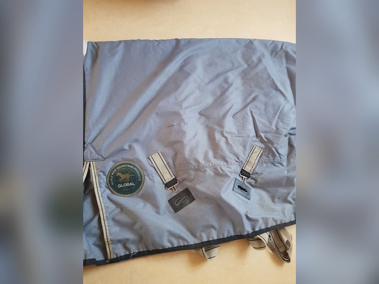 300 grams outdoordeken waterdicht