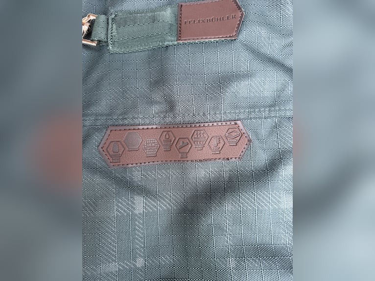 Felix Bühler Highneck Outdoordecke – Timeless Elegance