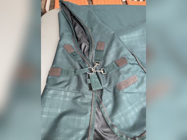Felix Bühler Highneck Outdoordecke – Timeless Elegance