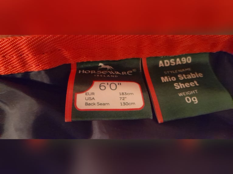 2 leichte Mio Stalldecken