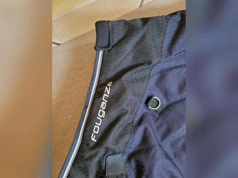 blaue Allwetterdecke - 145 cm - Allweather300 - 2 Tage auf Pferd