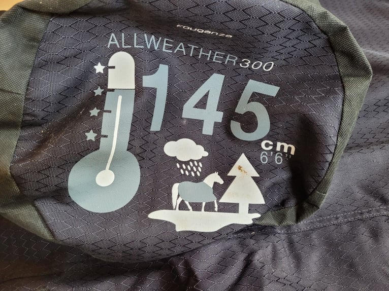 blaue Allwetterdecke - 145 cm - Allweather300 - 2 Tage auf Pferd