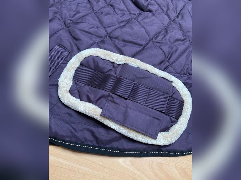 Eskadron Stalldecke Heritage Faux Fur - Deepberry - 125cm S