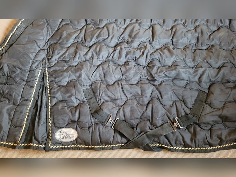 schwarze Harry's Horse Pferdedecke/Stalldecke Highliner 145 cm