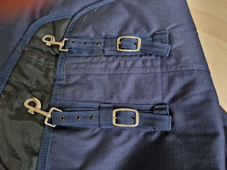 Euroriding Kodiak Heavy Winterdecke, 250 g, 145 cm, blau