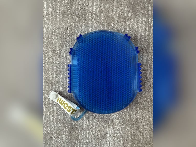iWest Gummistriegel