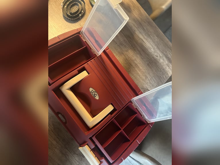 Pferdeputzbox mit Zubehör 