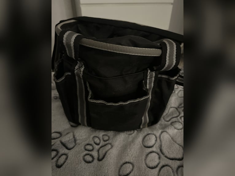 Putztasche ggf mit Putzzeug