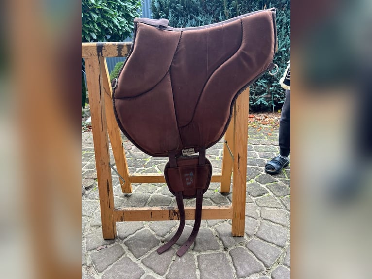 Barefoot  "Ride-on-Pad" Physio braun