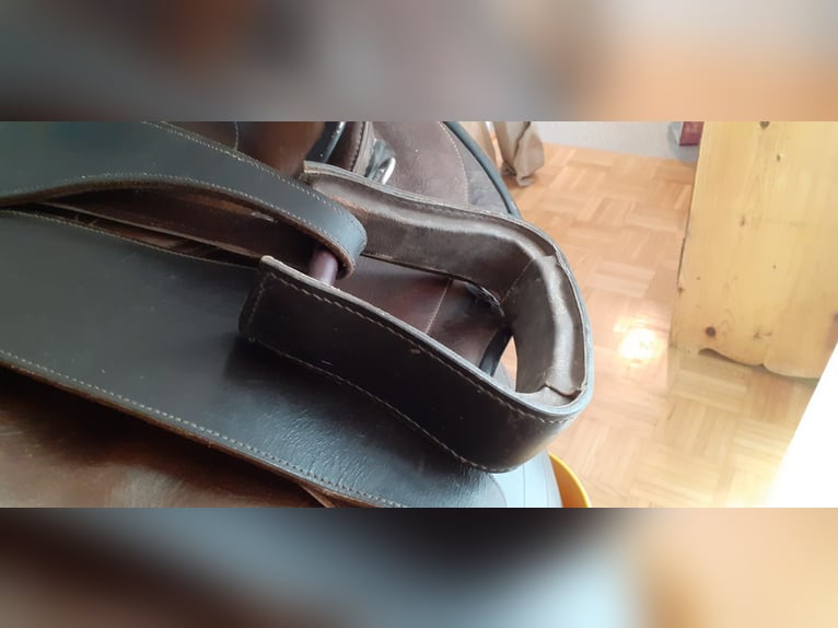 Barefoot Sattel Nr. 5088 zu verschenken