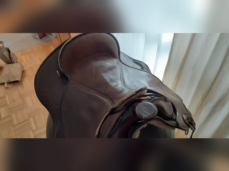 Barefoot Sattel Nr. 5088 zu verschenken