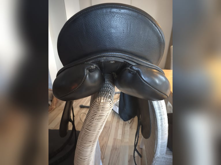 Deuber Startrekk Vielseitigkeitssattel S2 / 18,5"