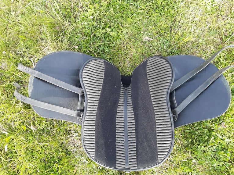 Freeform Sattel Dressage