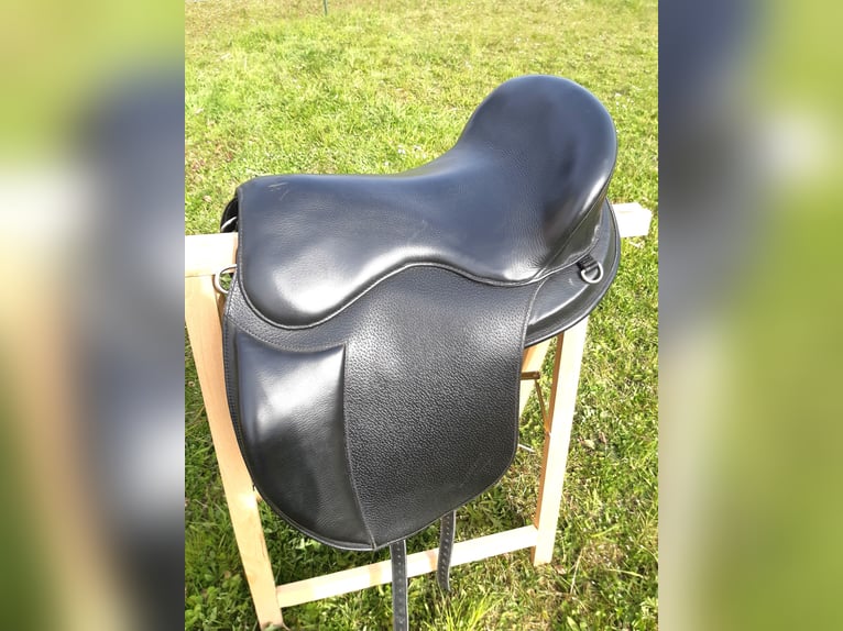 Freeform Sattel Dressage