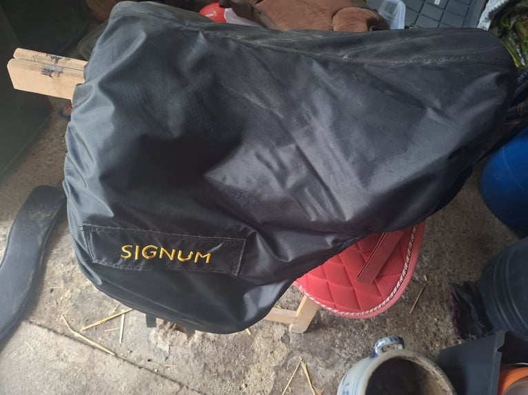 Signum Omega Paddle Dressur - Größe L (schwarz) inkl. Zubehör
