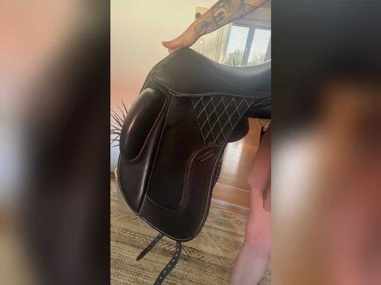 16,5“ Dressursattel