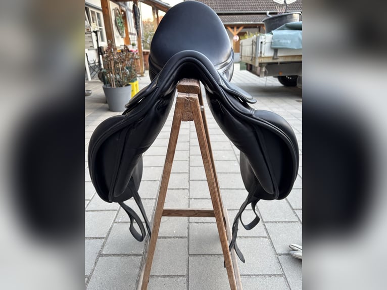 Amerigo Vega Deluxe Dressursattel, 2024, schwarz, 17.5 Zoll