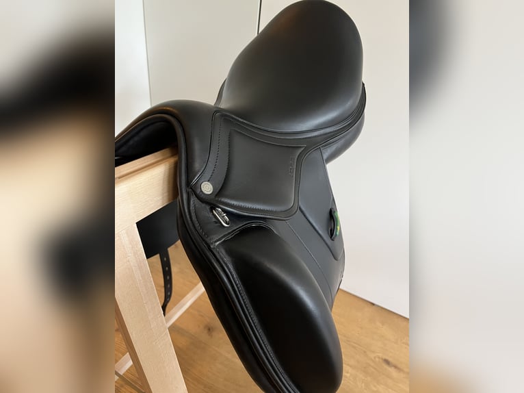 Amerigo Vega Dressursattel neu