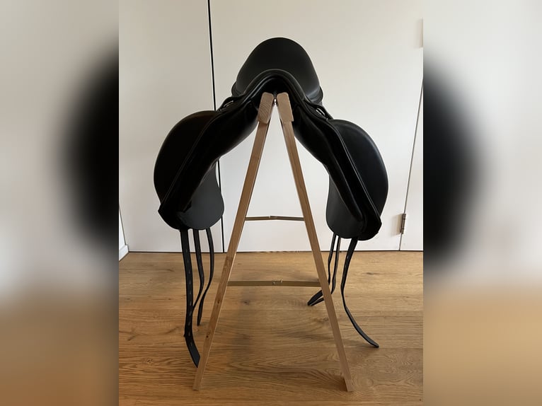 Amerigo Vega Dressursattel neu