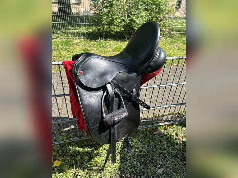 Biete Dressursattel von Albion 