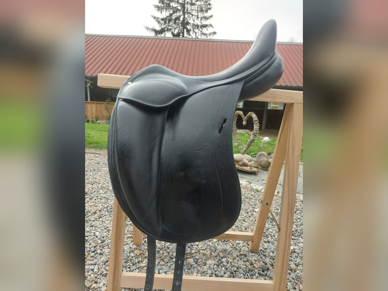 Childric Dressursattel