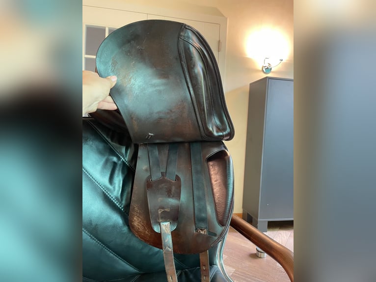 Cobra Dressursattel Braun 17,5 Zoll