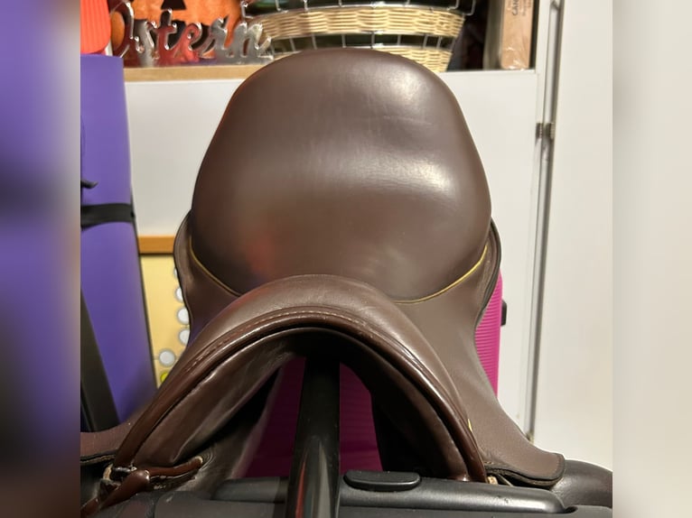 custom Saddlery Dressur Dressage Sattel Wolfgang Omni Monoflap gepflegt sauber hochwertig