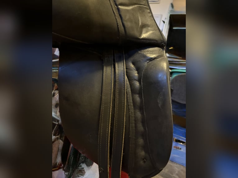 Dressursattel 17 Zoll