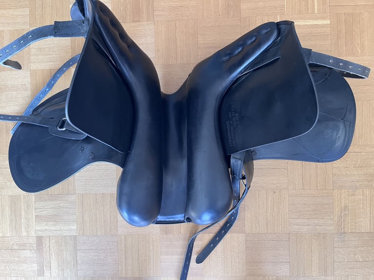 Dressursattel Amerigo Cervia II Schwarz 17,5 / 4 (wie neu!)
