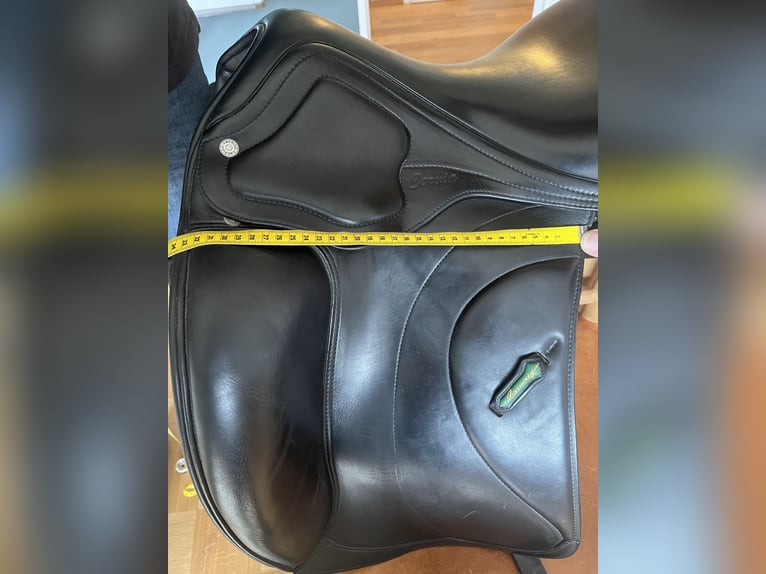 Dressursattel Amerigo Cervia II Schwarz 17,5 / 4 (wie neu!)
