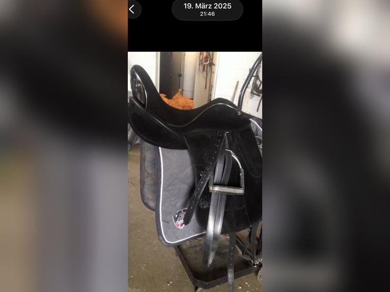 Dressursattel Hennig