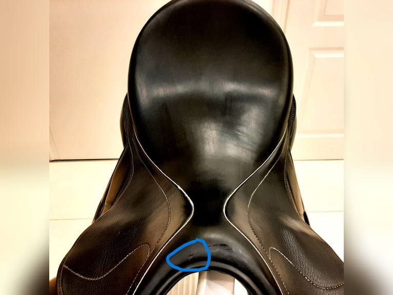 Dressursattel Horse Star Champion 17 Zoll schwarz