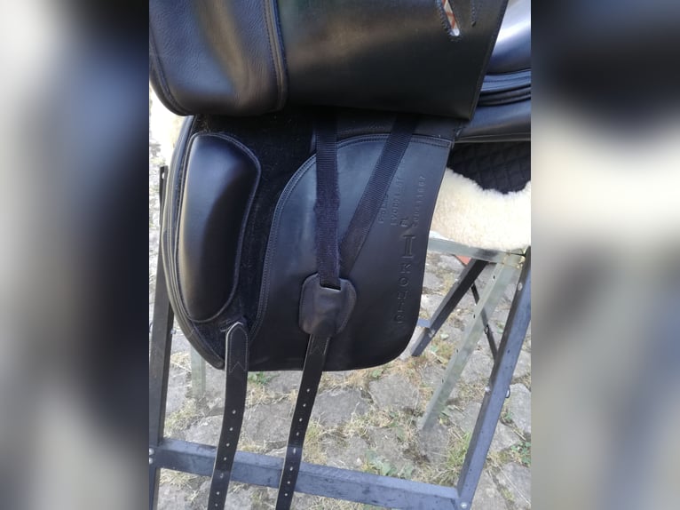 Dressursattel Ikonic Pro Evolution 17,5 "