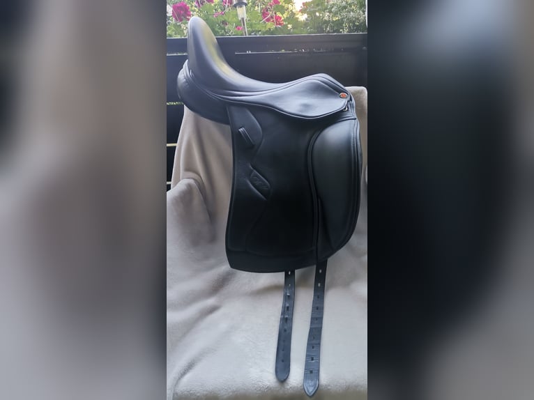 Dressursattel JC Jorge Canaves One 17,5 Zoll 