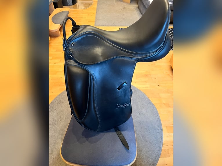 Dressursattel 