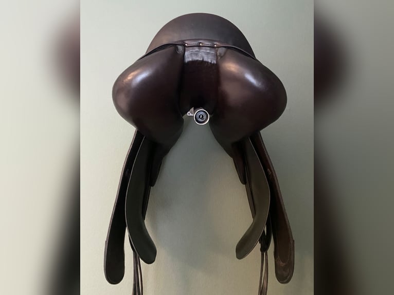 Dressursattel Peter Menet