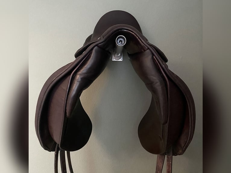 Dressursattel Peter Menet