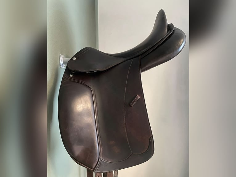 Dressursattel Peter Menet